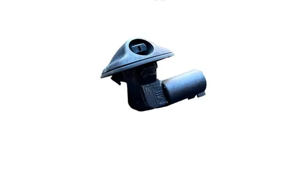 Windshield washer spray nozzle