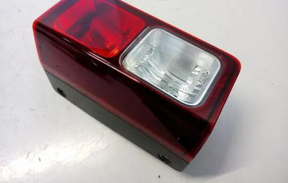 Renault Trafic III (X82) Rear/tail lights 265548758R
