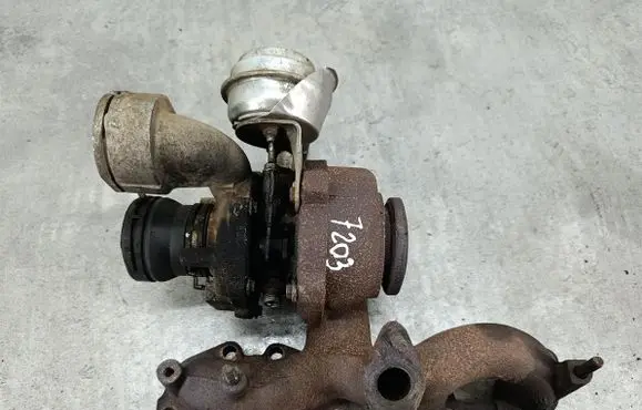 Audi A3 S3 8P Turbo 03G253019A