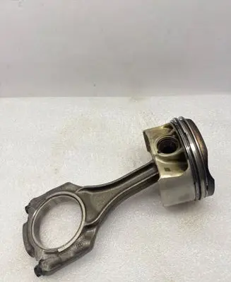 BMW X5M F85 Piston with connecting rod 784323705