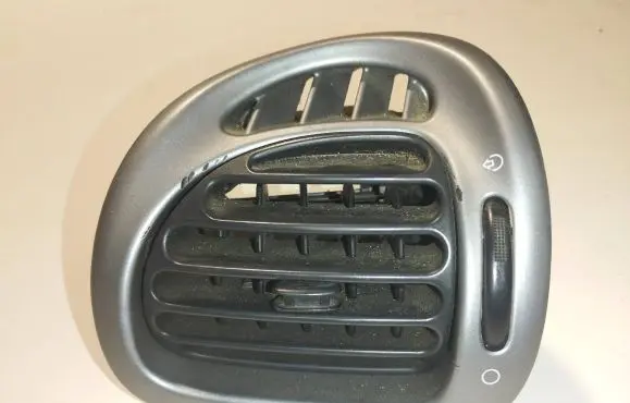 Citroen Xsara Picasso Dashboard side air vent grill/cover trim 9512m080