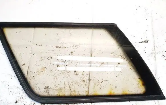 Peugeot 405 Rear side window
