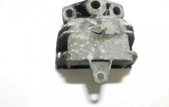 Ford Galaxy Engine mount bracket