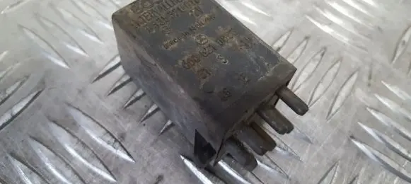 Mercedes-Benz E W123 Other relay 0335320018