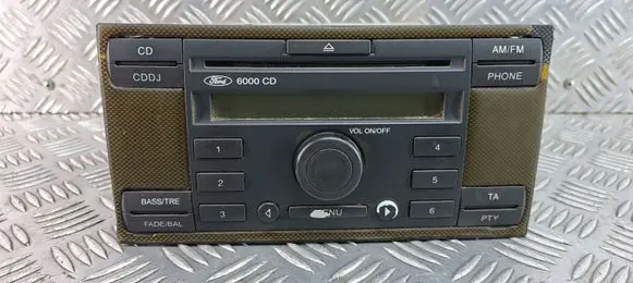 Ford Focus C-MAX Radio/CD/DVD/GPS head unit 10R021645