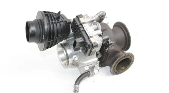 BMW 6 G32 Gran Turismo Turbo 8584218