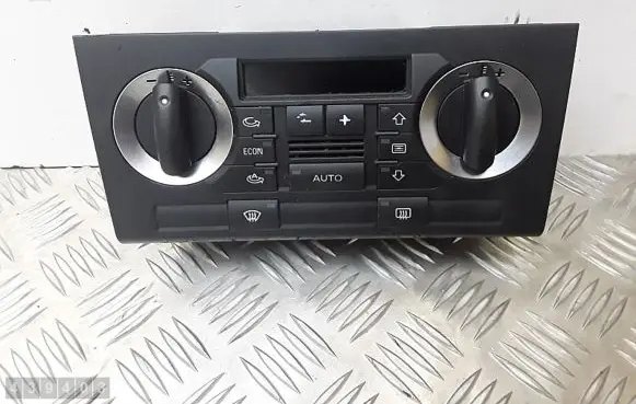 Audi A3 S3 8P Climate control unit