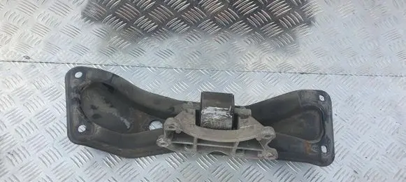 Infiniti Q60 Gearbox mounting bracket PU11052