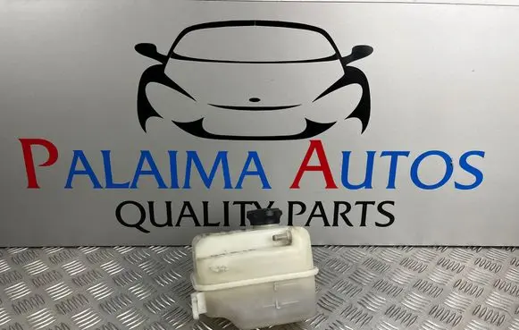 Hyundai ix35 Coolant expansion tank/reservoir 254302S000