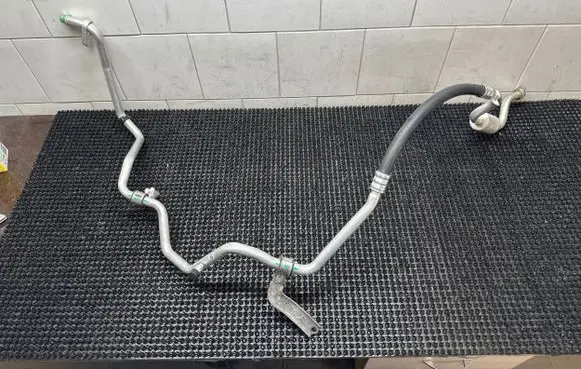 Renault Koleos II Air conditioning (A/C) pipe/hose 924541983R