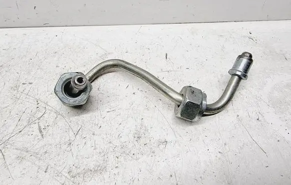 BMW 1 F20 F21 Fuel injector supply line/pipe 13537798448