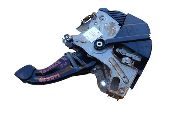 Volkswagen Touareg I Handbrake/parking brake lever assembly 7L0721797E