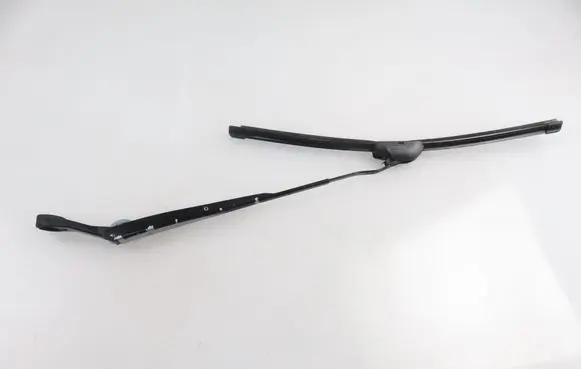 Nissan Pathfinder R50 Front wiper blade arm 