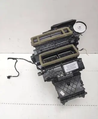 Ford Focus Interior heater climate box assembly BV6N19B555LK