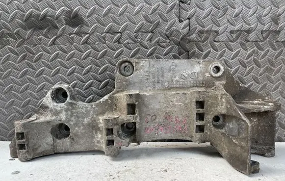 Ford Galaxy Generator/alternator bracket 045903143C