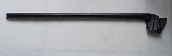 Tesla Model Y Rubber seal front door window/glass 150006300F 1500063