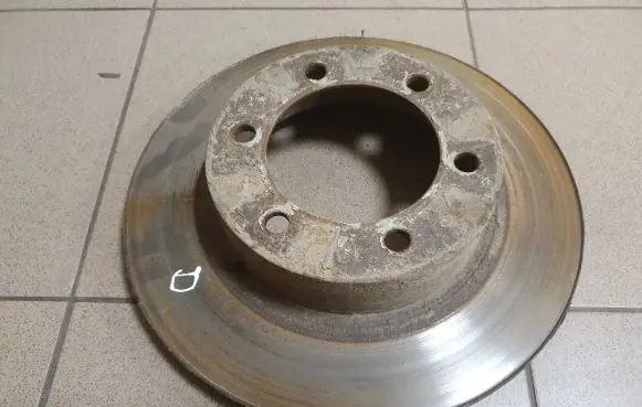 Toyota Land Cruiser (HDJ90) Front brake disc