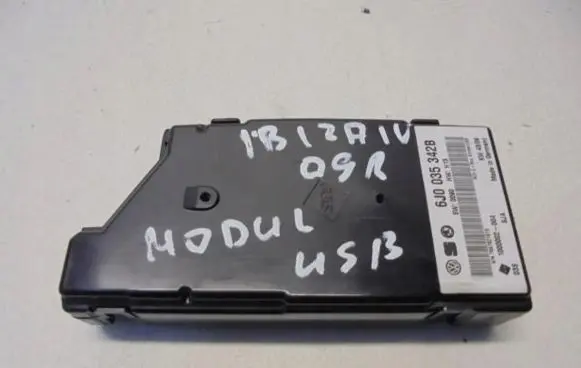 Seat Ibiza IV (6J,6P) USB control unit 