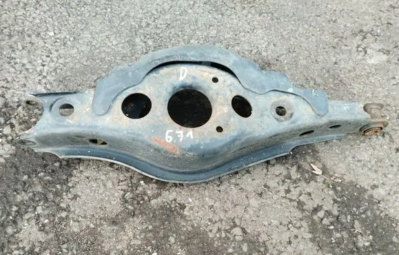 Toyota RAV 4 (XA30) Rear upper control arm/wishbone