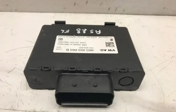 Audi A5 8T 8F Voltage converter/converter module 8K0959663B 111004109 8K0959663