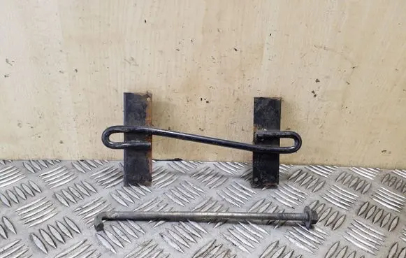 Mitsubishi Pajero Battery bracket 