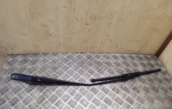 Volkswagen Eos Front wiper blade arm 1Q2955409