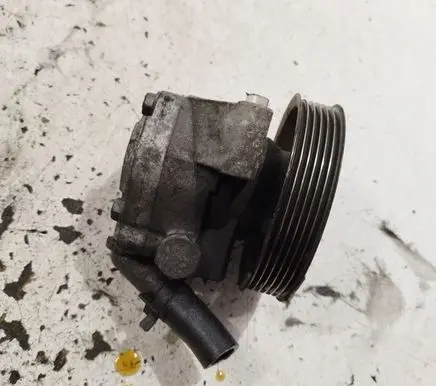 Ford Mondeo MK IV Power steering pump 6G913A696CD