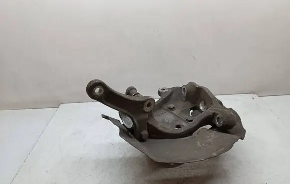 BMW 5 E60 E61 Front wheel hub spindle knuckle 6760954