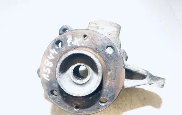 Peugeot 206 Front wheel hub