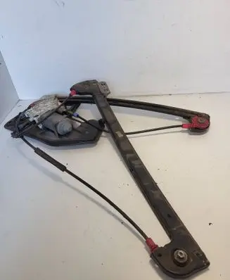 BMW 7 E38 Front door window regulator with motor 8125202