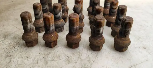Seat Altea Nuts/bolts 