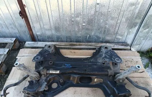 Peugeot 3008 II Front axle beam 