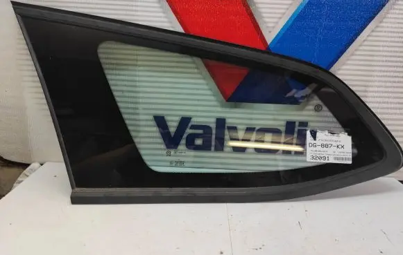 Peugeot 308 Rear side window 9805551280