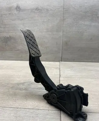 Volkswagen Transporter - Caravelle T5 Accelerator throttle pedal 7H1723503F 6PV00849502