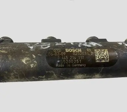 Opel Vectra C Fuel main line pipe 55200251 0445214117 0281002507