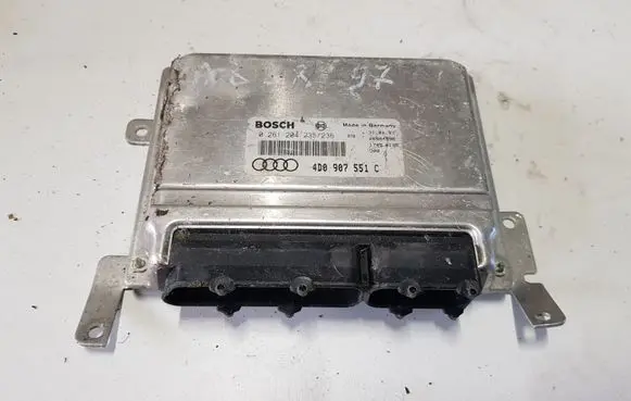 Audi A8 S8 D2 4D Engine control unit/module 0261204235 4D0907551C