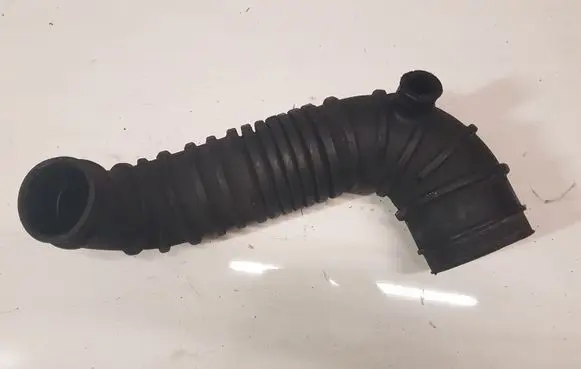 Mitsubishi Pajero Air intake hose/pipe