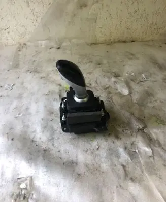 Alfa Romeo Giulia Gear shifter/selector