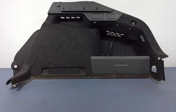 Skoda Octavia Mk4 Tailgate/boot cover trim set 5E6867428A