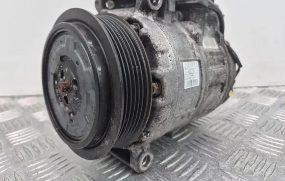 Mercedes-Benz C W203 Air conditioning (A/C) compressor (pump) A0012305611