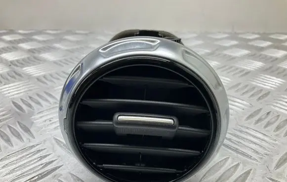 Audi TT TTS Mk2 Dash center air vent grill 8J0820901E
