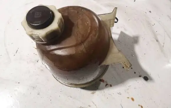 Renault Scenic I Coolant expansion tank/reservoir 7700839184
