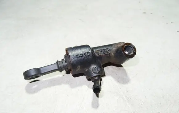 Clutch slave cylinder