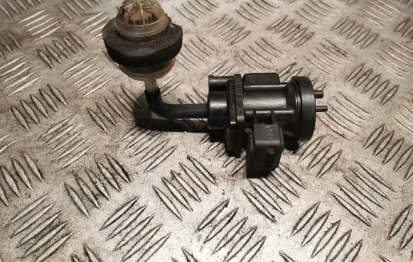 Mercedes-Benz C W203 Turbo solenoid valve 0005450427