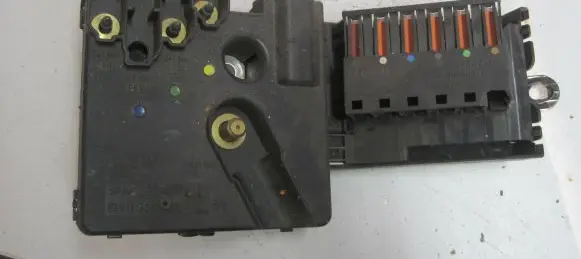 Mercedes-Benz E W211 Fuse module 2119820402