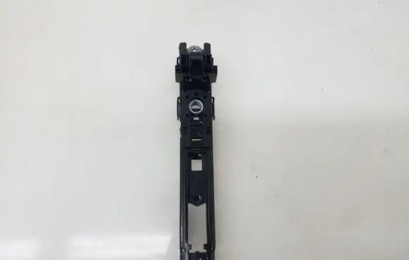 Mercedes-Benz A W176 Seat belt height adjuster A0009600388
