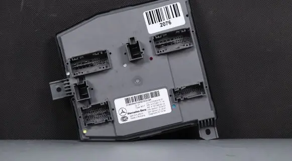 Mercedes-Benz E AMG W213 Comfort/convenience module A2139009437 A1679026213 A2139017115
