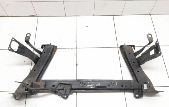 Renault Zoe Radiator support slam panel