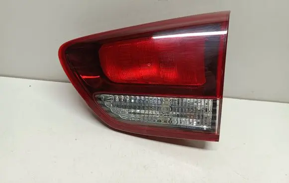 KIA Carens III Tailgate rear/tail lights 