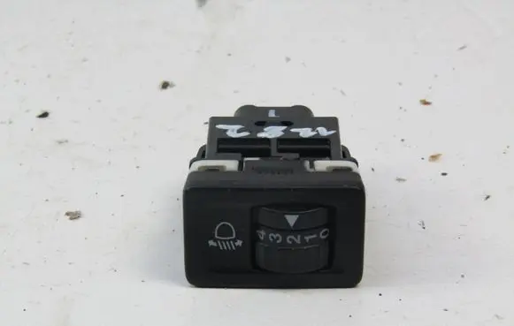 Suzuki Swift I Headlight level height control switch 